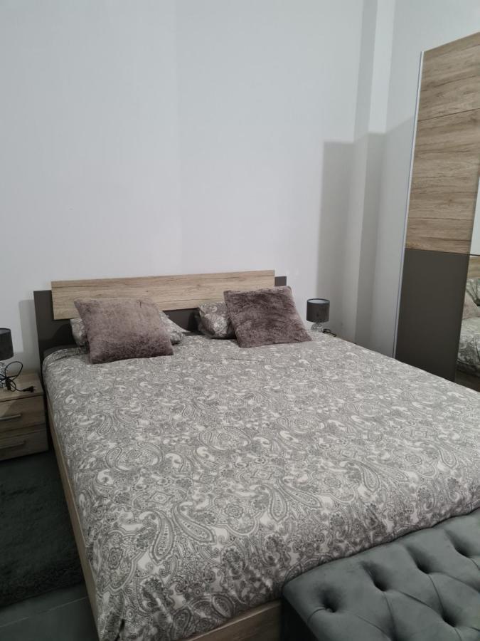 Ferienwohnung Bruxelles Airport Charleroi H Nouvelle Gerance Exterior foto