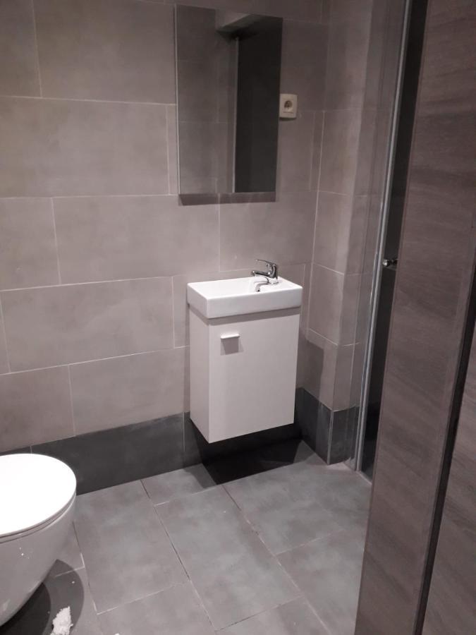 Ferienwohnung Bruxelles Airport Charleroi H Nouvelle Gerance Exterior foto